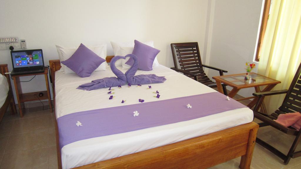 Hotel Gayan'S Udawalawe Exterior photo