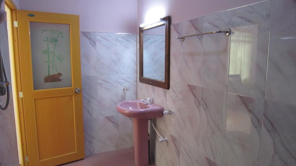 Hotel Gayan'S Udawalawe Room photo